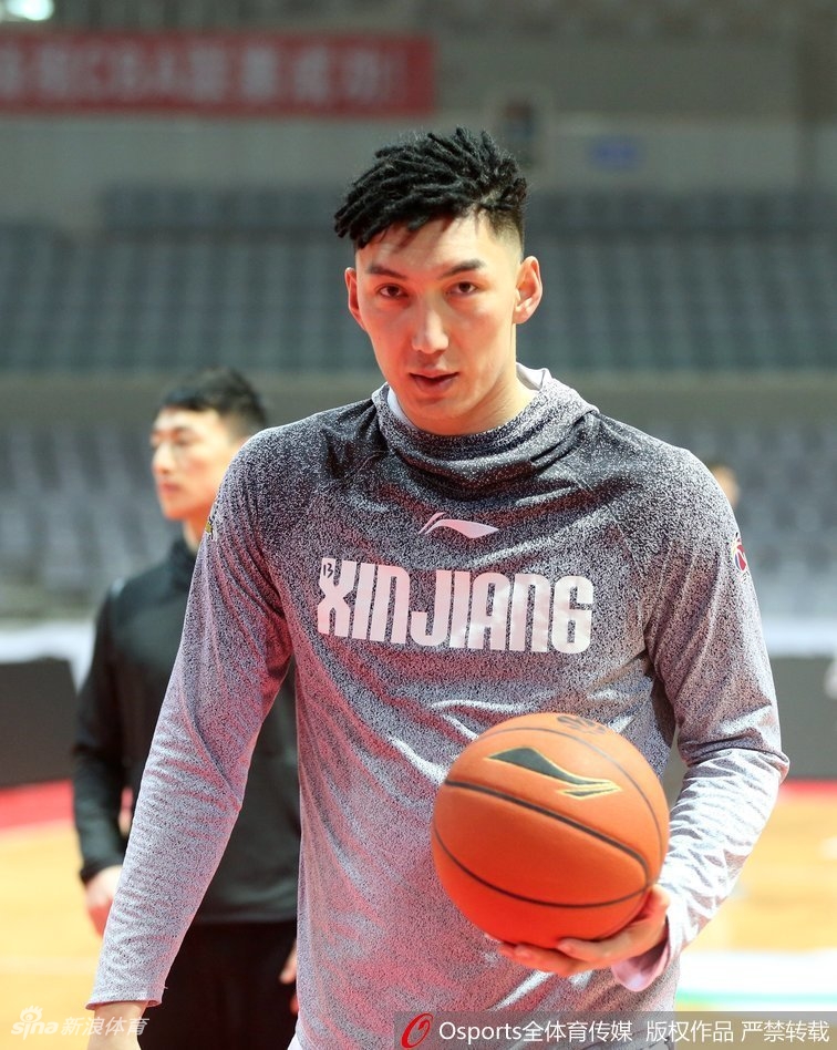 门兴格拉德巴赫再遭质疑备战NBA总决赛山东泰山围绕CBA常规赛防线松动，现场解说直呼：窗口期费耶诺德调整名单以备德甲的简单介绍